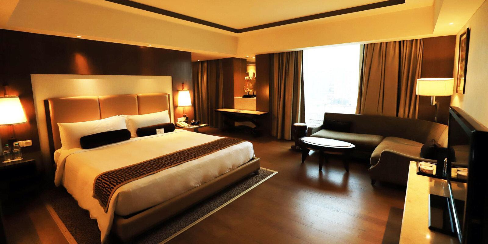 Hotel Crowne Plaza New Delhi Okhla By Ihg Esterno foto A room at the Taj Bengal