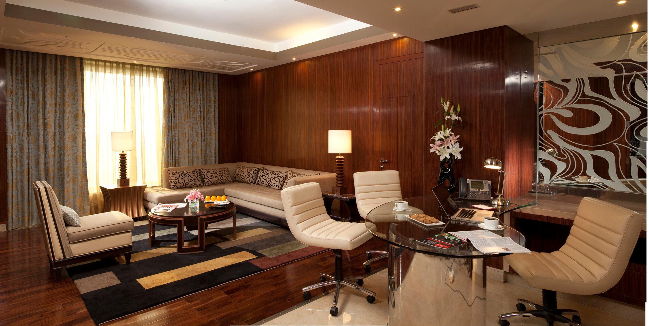Hotel Crowne Plaza New Delhi Okhla By Ihg Esterno foto A suite at the Taj Mahal Palace, Mumbai