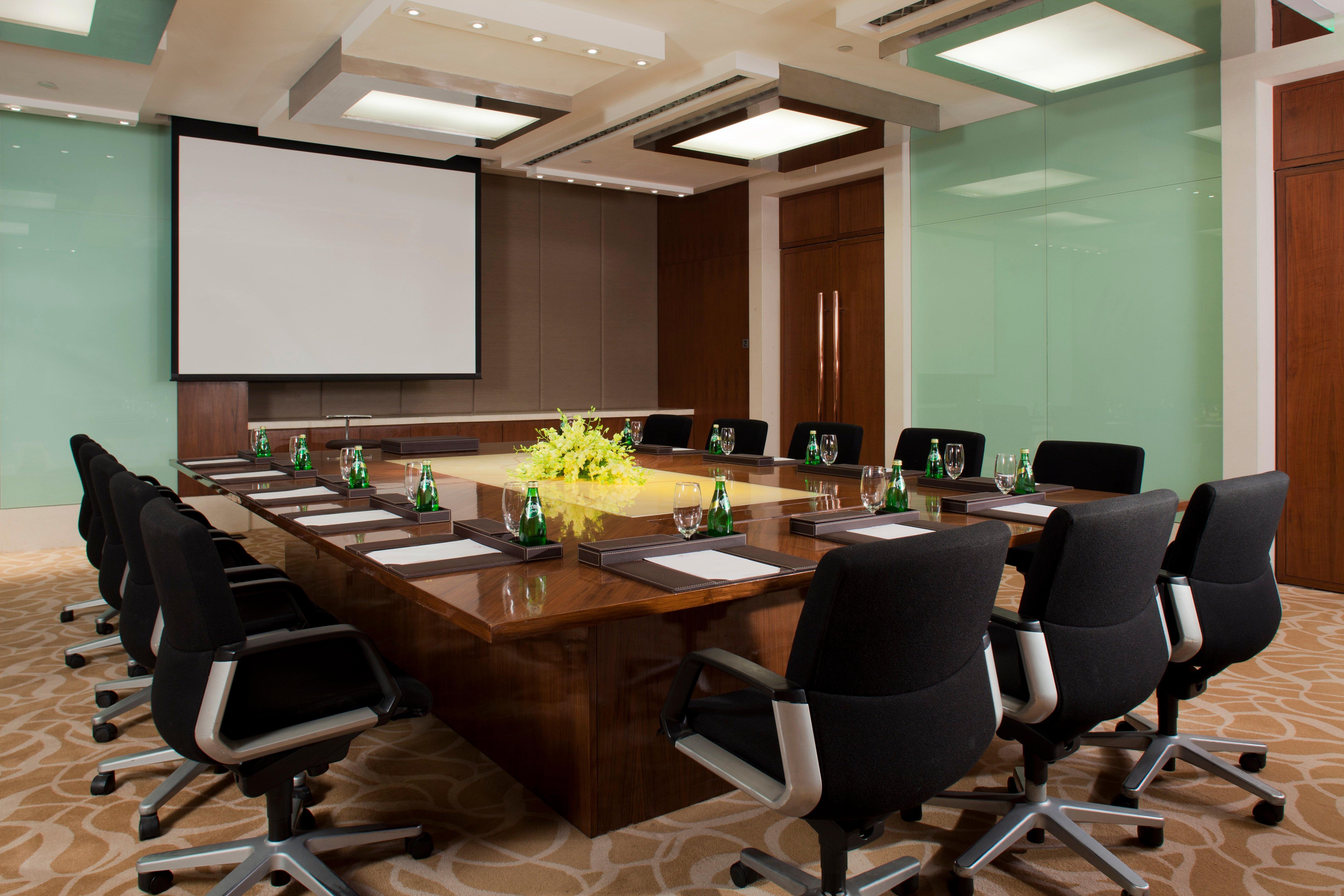 Hotel Crowne Plaza New Delhi Okhla By Ihg Servizi foto A meeting room